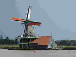 De Kat - Zaanse Schans.jpg